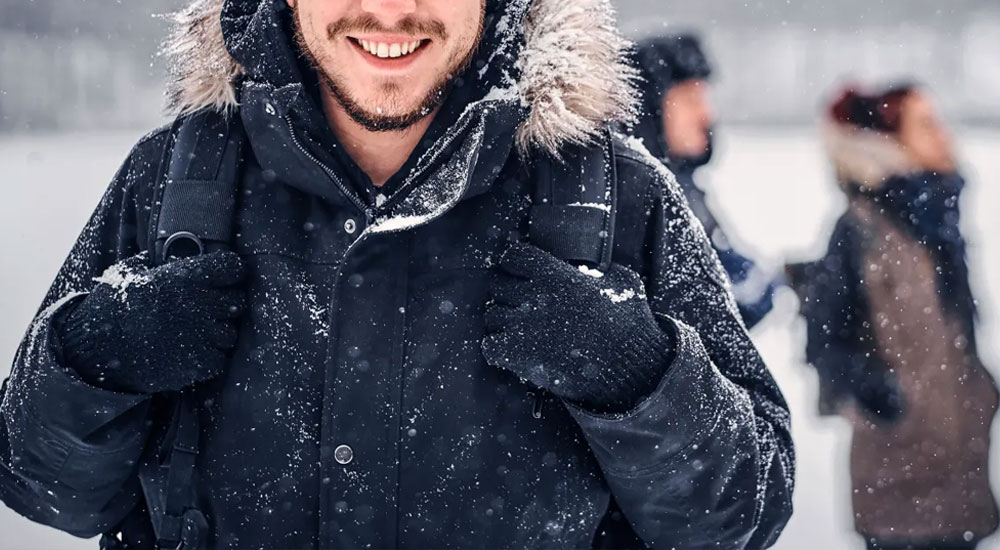 Лучшие зимние пальто для экстремального холода, как выбрать